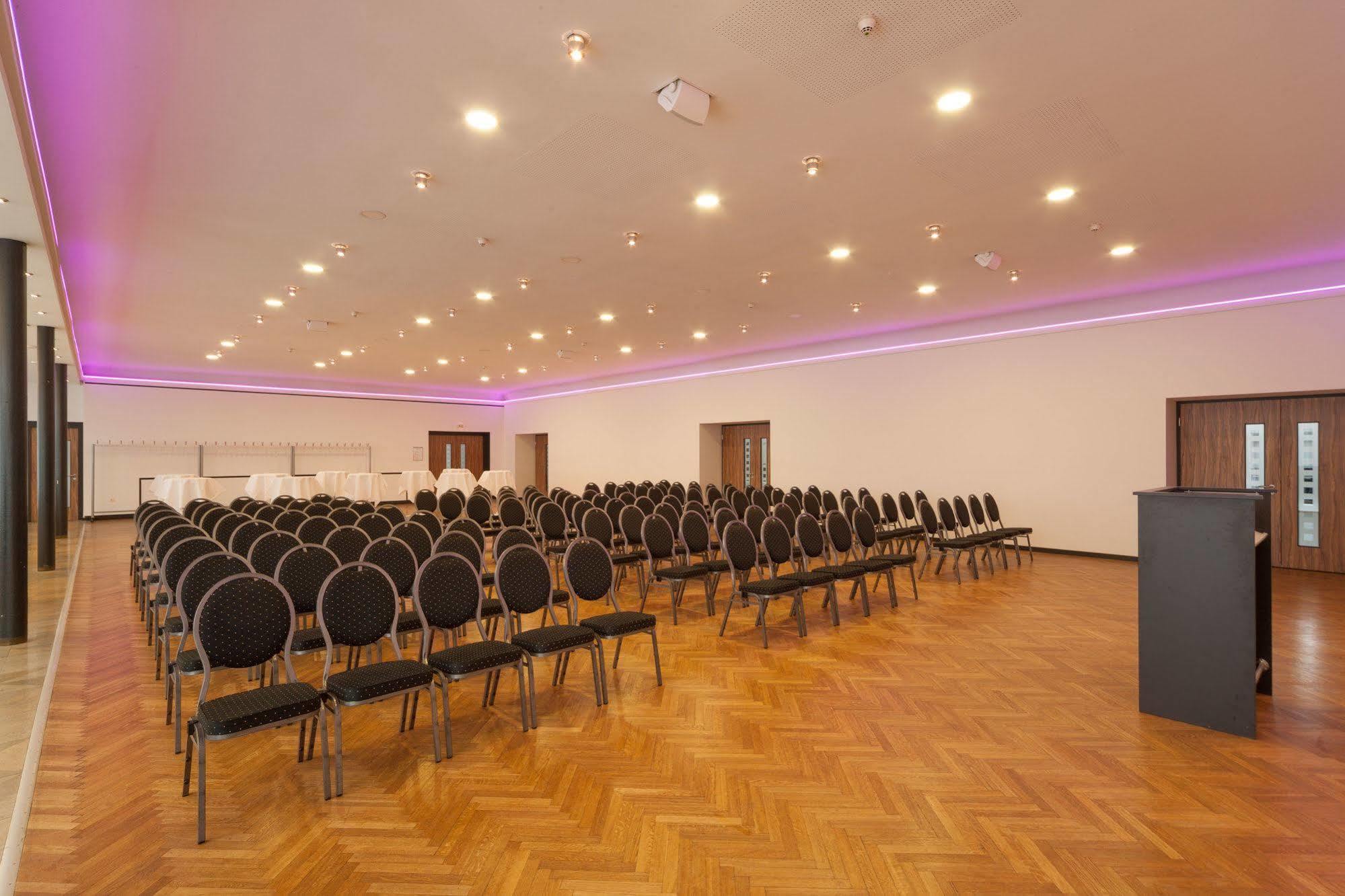 Designhotel + Congresscentrum Wienecke Xi. Hannover Ngoại thất bức ảnh